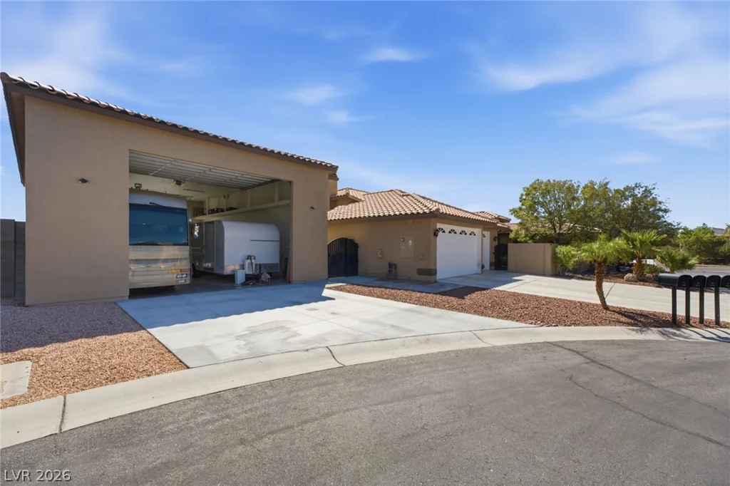 9760 Bright Angel, Las Vegas, NV 89149