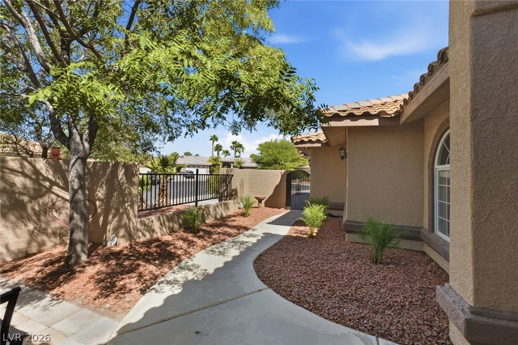 9760 Bright Angel, Las Vegas, NV 89149