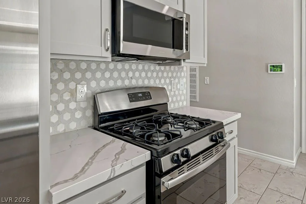 929 Silverfir, Las Vegas, NV 89138