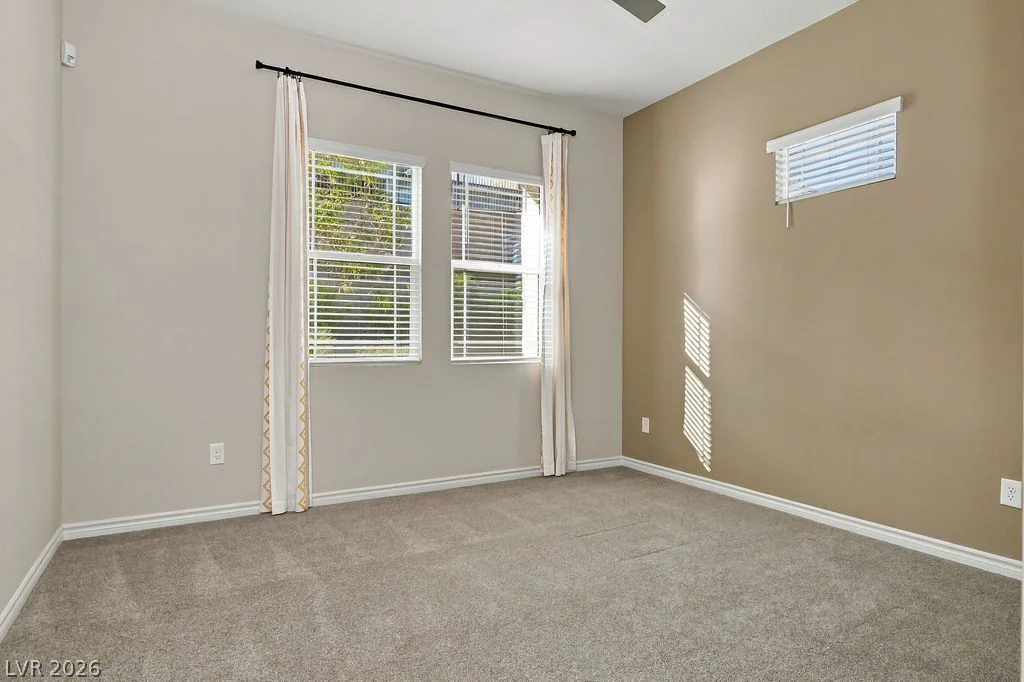 929 Silverfir, Las Vegas, NV 89138