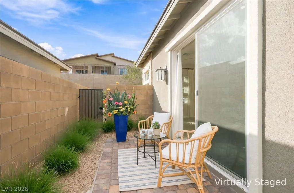 929 Silverfir, Las Vegas, NV 89138