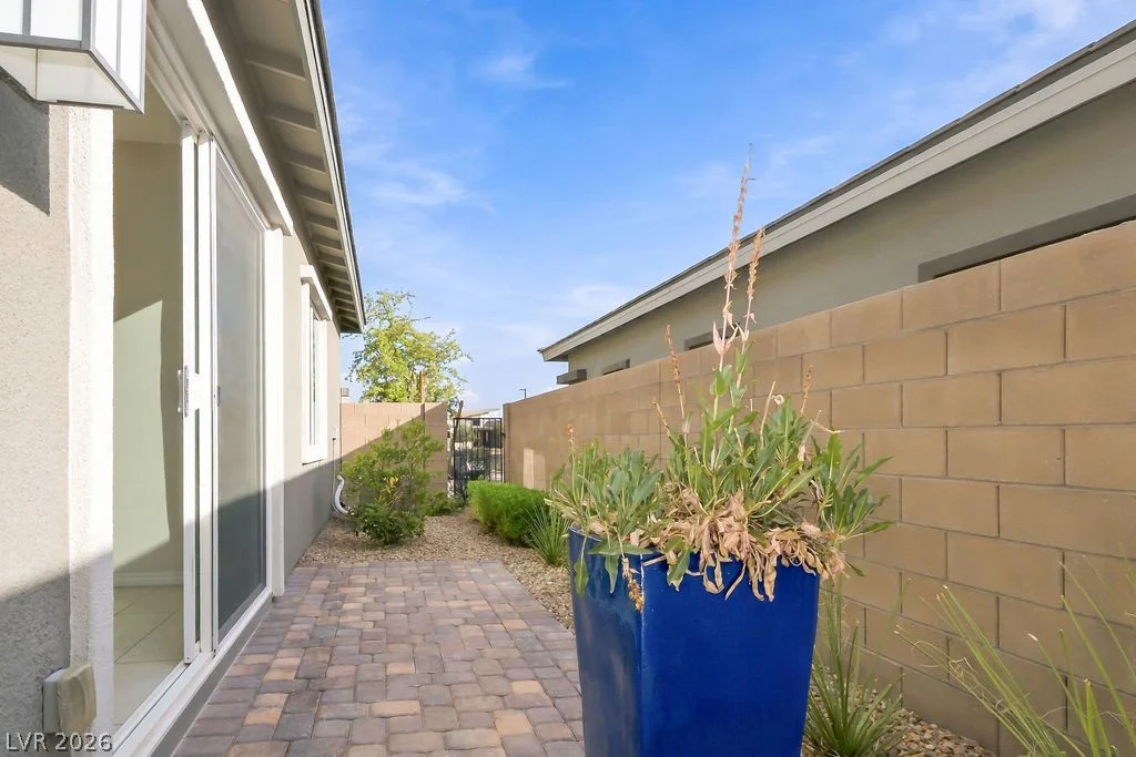 929 Silverfir, Las Vegas, NV 89138