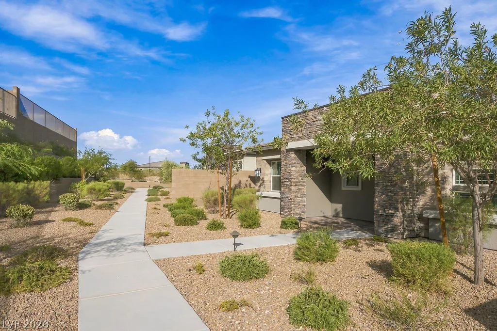 929 Silverfir, Las Vegas, NV 89138
