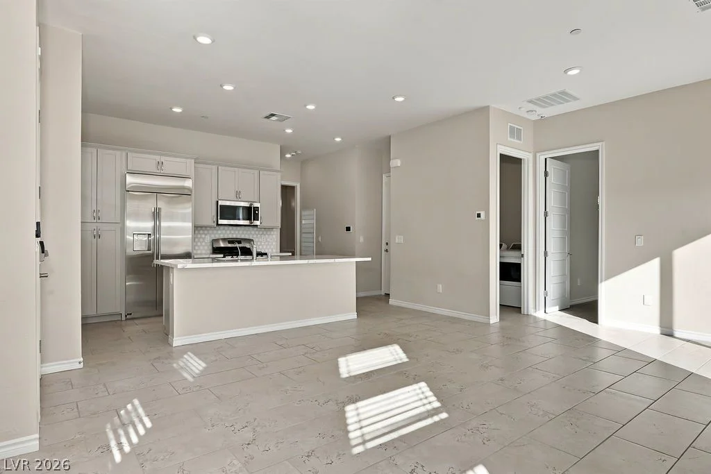 929 Silverfir, Las Vegas, NV 89138