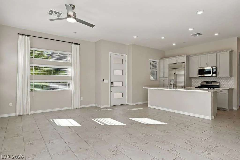 929 Silverfir, Las Vegas, NV 89138