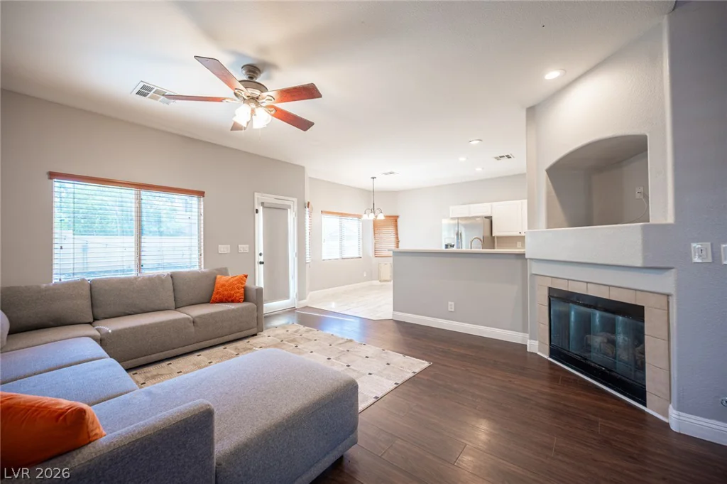 2463 Wrangler Walsh, Henderson, NV 89002