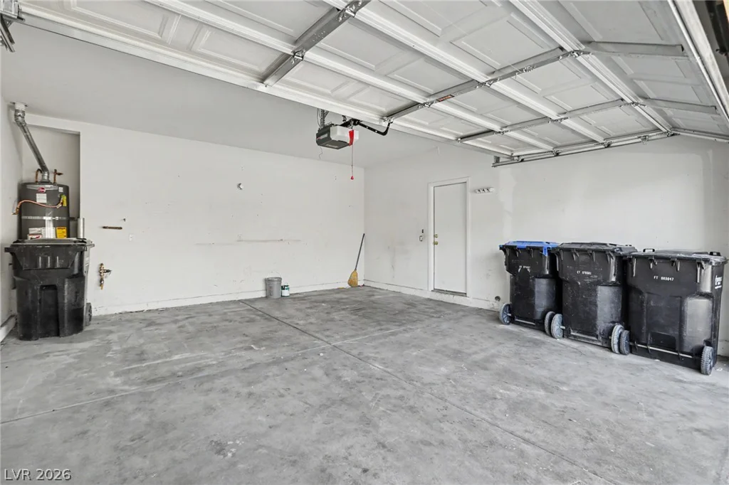 1919 Silver Crest, North Las Vegas, NV 89031