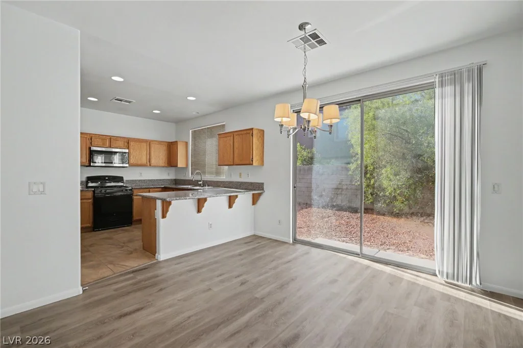 1919 Silver Crest, North Las Vegas, NV 89031