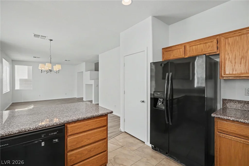 1919 Silver Crest, North Las Vegas, NV 89031