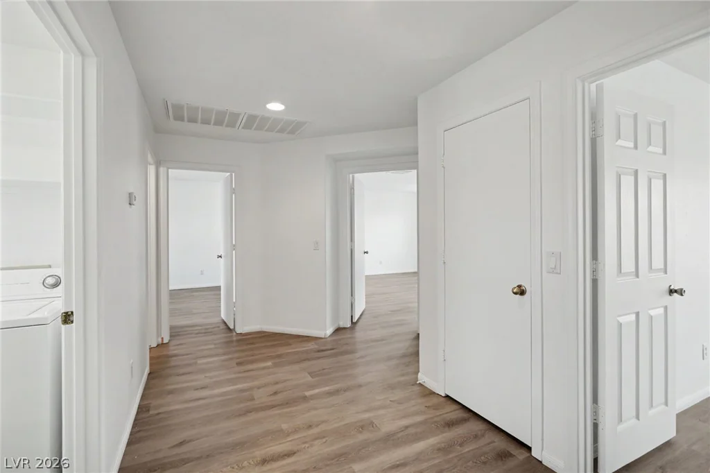 1919 Silver Crest, North Las Vegas, NV 89031