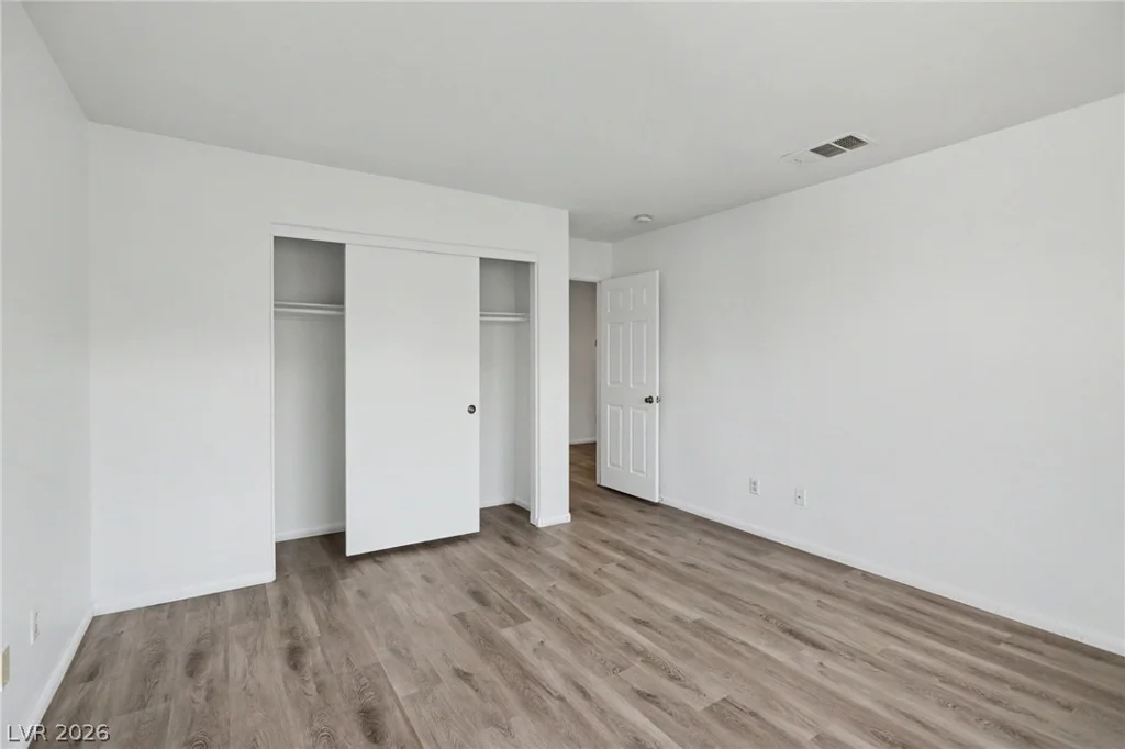 1919 Silver Crest, North Las Vegas, NV 89031