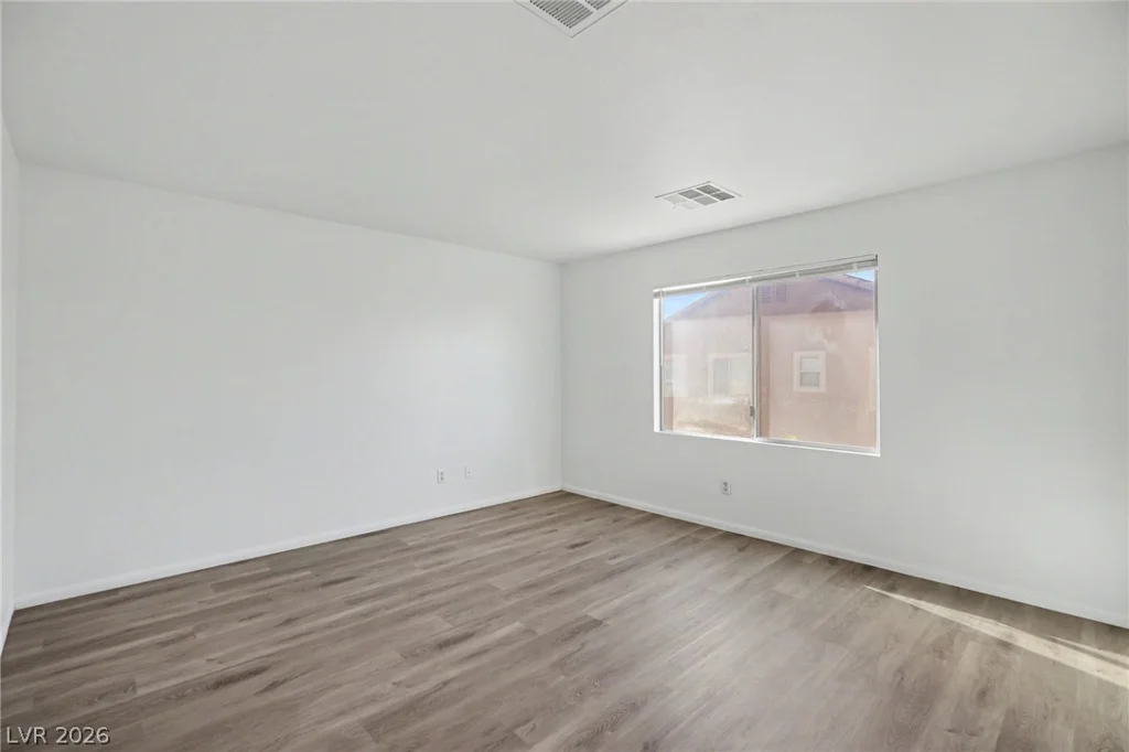 1919 Silver Crest, North Las Vegas, NV 89031