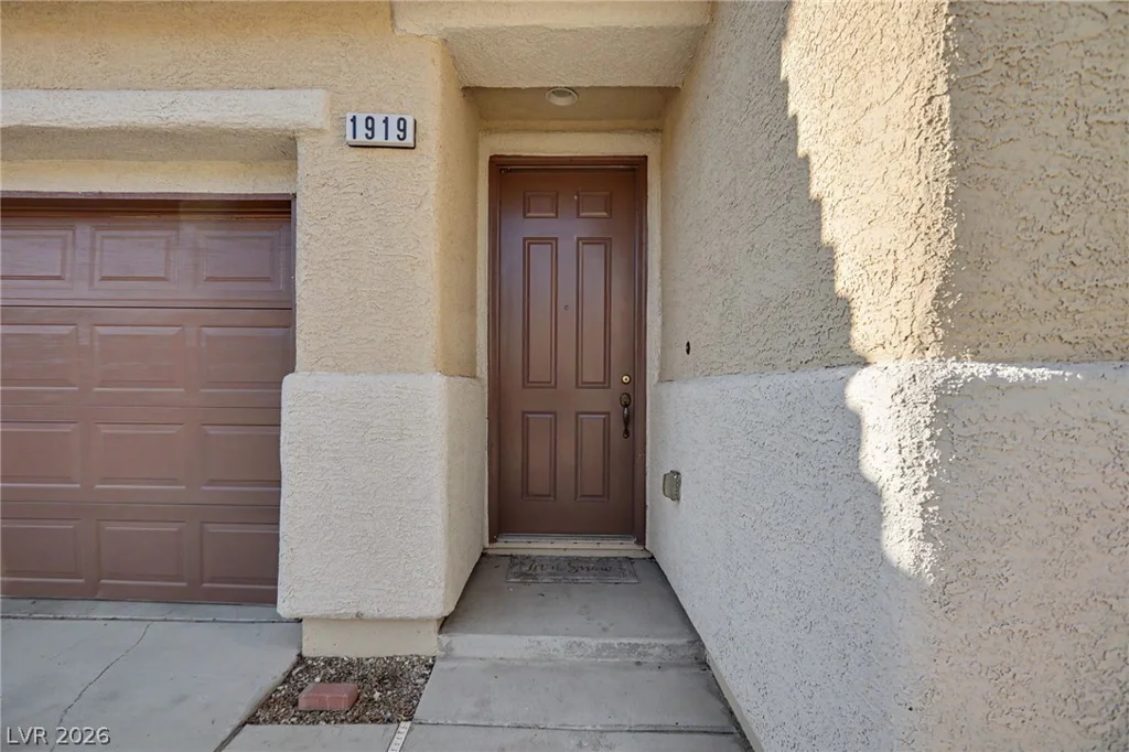 1919 Silver Crest, North Las Vegas, NV 89031
