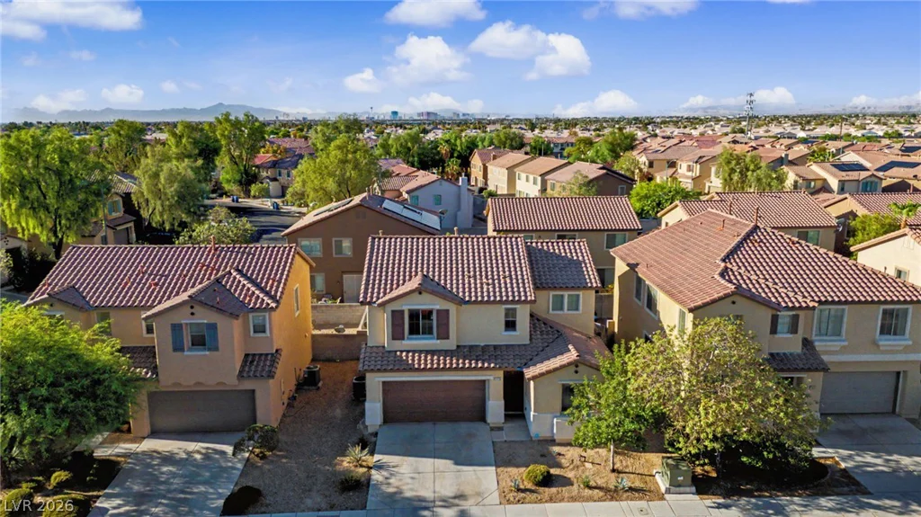 1919 Silver Crest, North Las Vegas, NV 89031