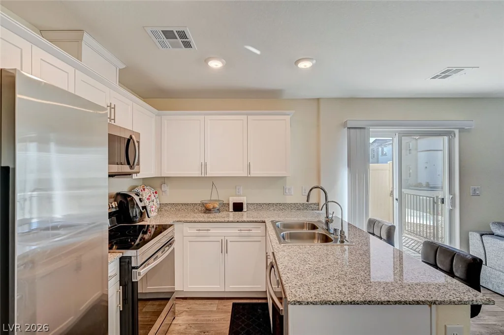 2774 Champagne Gold, North Las Vegas, NV 89086