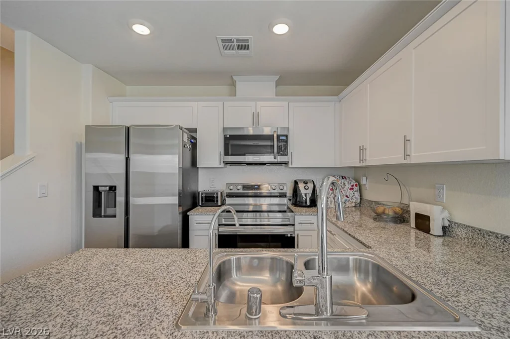 2774 Champagne Gold, North Las Vegas, NV 89086
