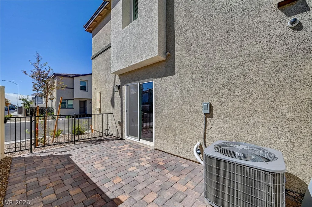 2774 Champagne Gold, North Las Vegas, NV 89086
