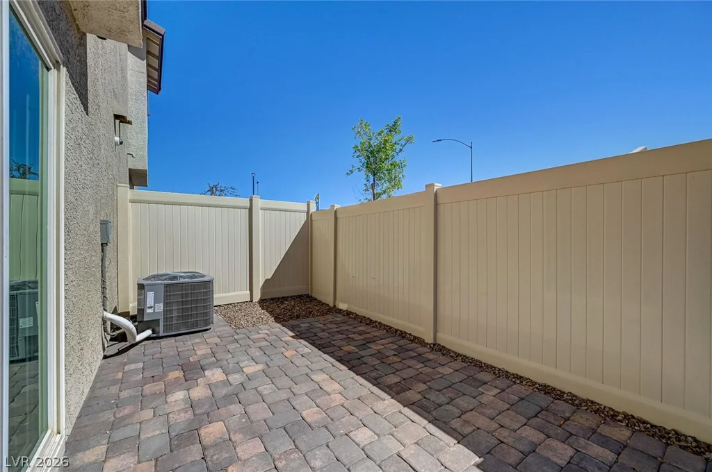 2774 Champagne Gold, North Las Vegas, NV 89086