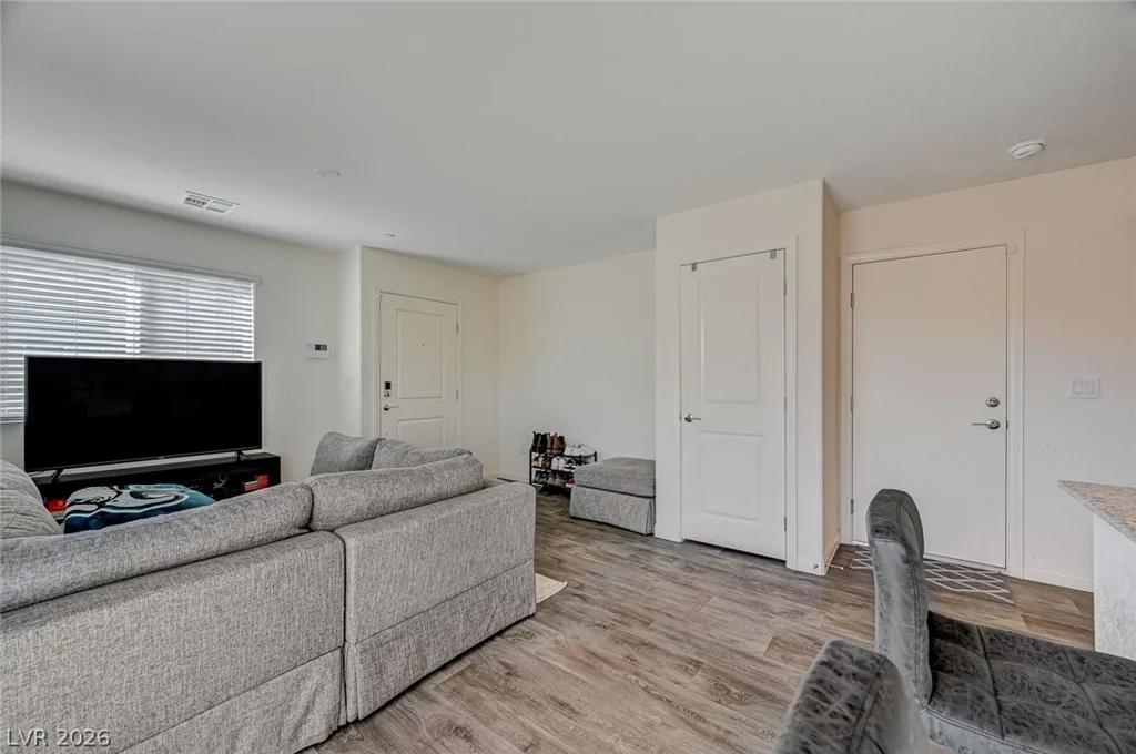 2774 Champagne Gold, North Las Vegas, NV 89086