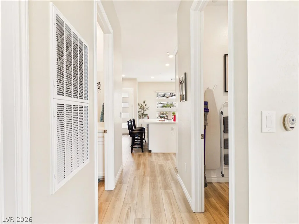 921 Woodburn, Las Vegas, NV 89138