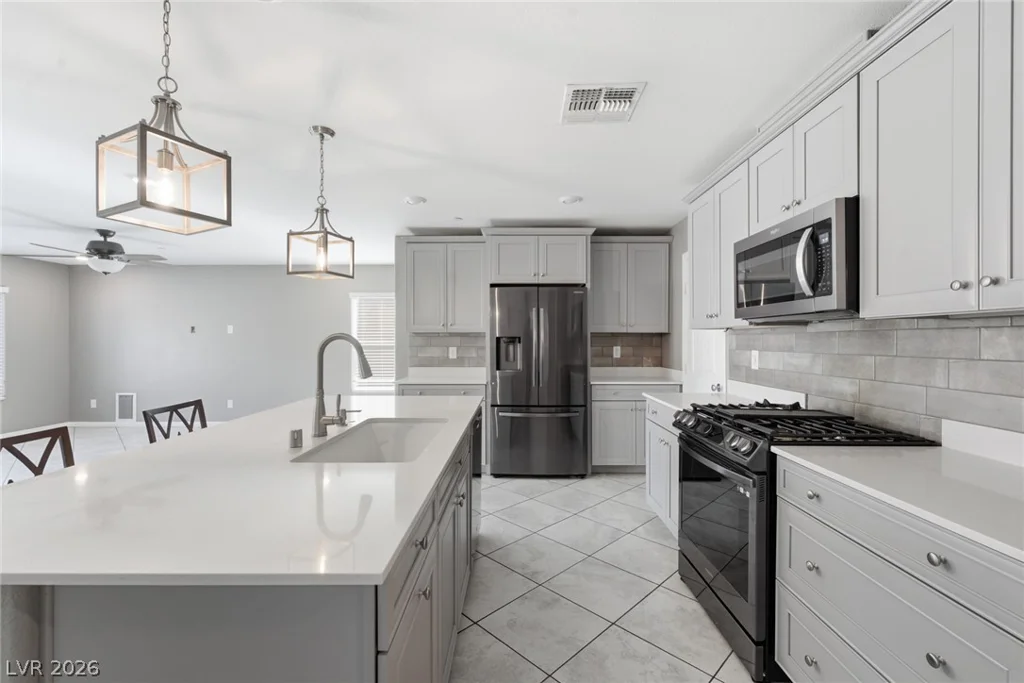 6530 Secret Grove, Las Vegas, NV 89130