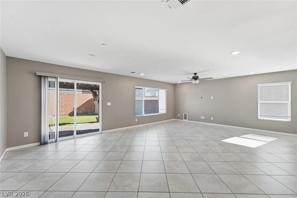 6530 Secret Grove, Las Vegas, NV 89130