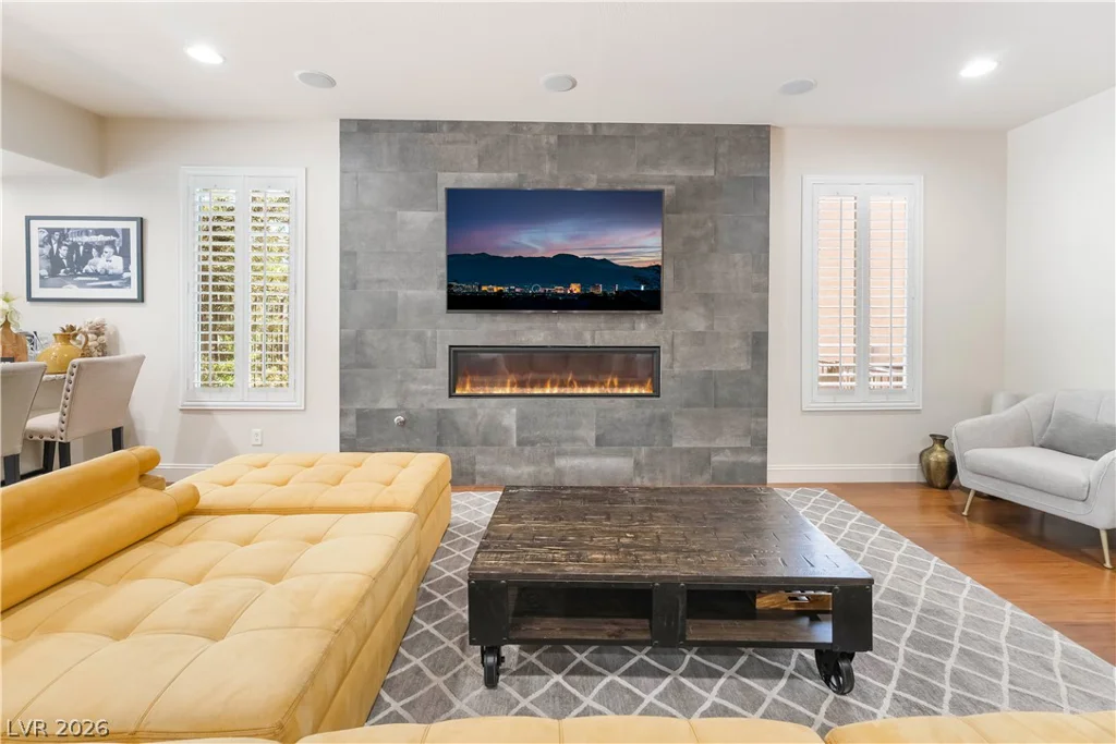 4360 Grey Spencer, Las Vegas, NV 89141