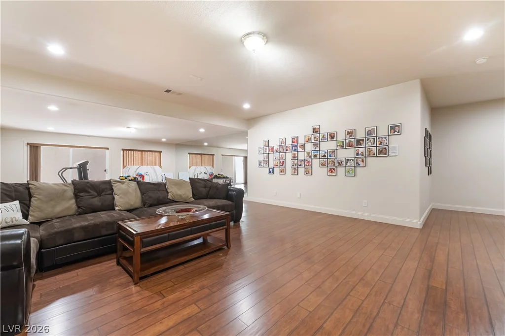 4360 Grey Spencer, Las Vegas, NV 89141