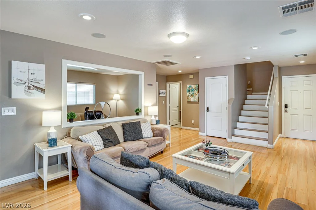 7443 Easingwold, Las Vegas, NV 89113