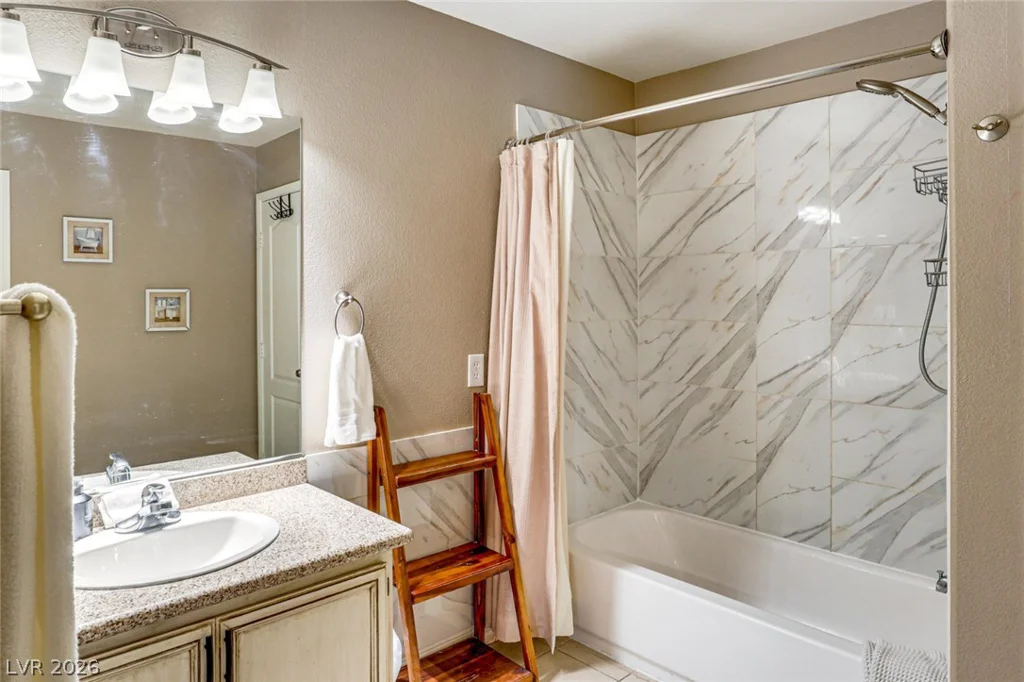 7443 Easingwold, Las Vegas, NV 89113