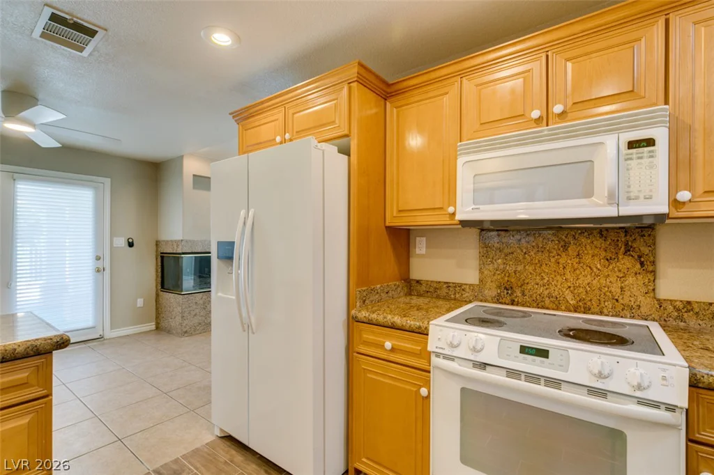 3043 Bel Air, Las Vegas, NV 89109