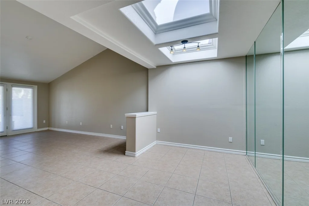 3043 Bel Air, Las Vegas, NV 89109