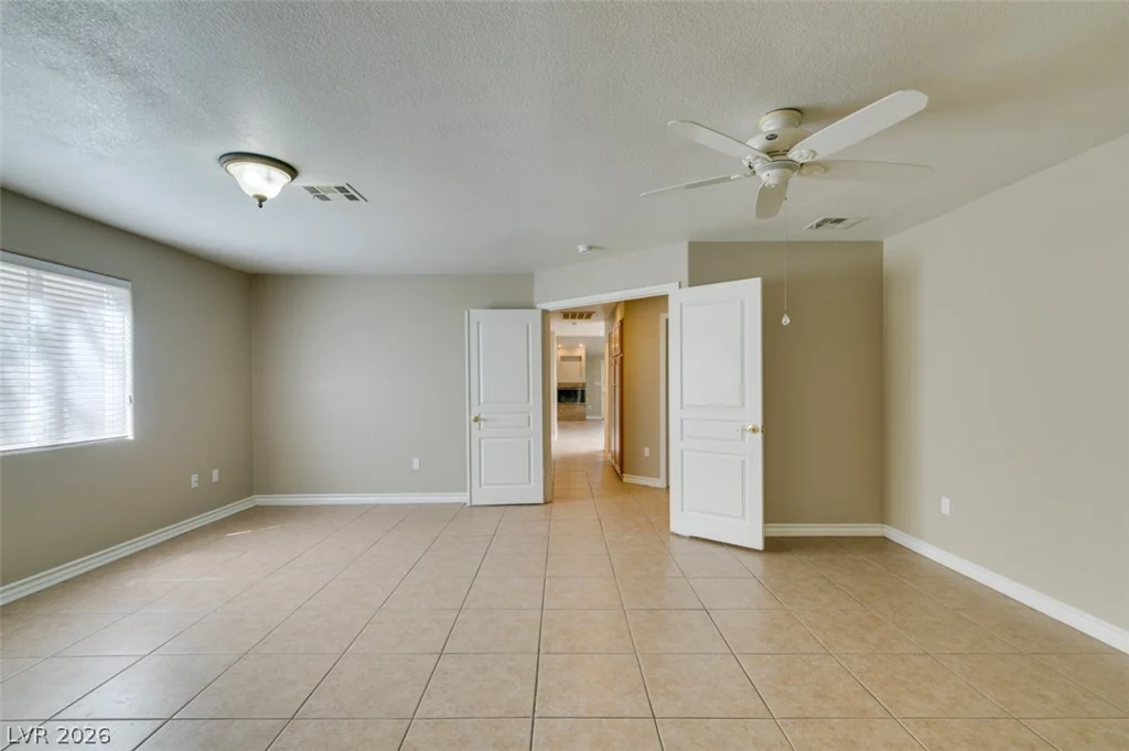 3043 Bel Air, Las Vegas, NV 89109