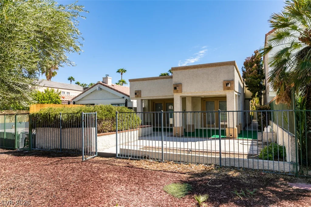 3043 Bel Air, Las Vegas, NV 89109