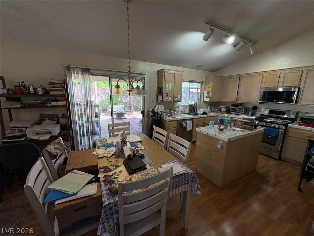 5104 Rancher, Las Vegas, NV 89108