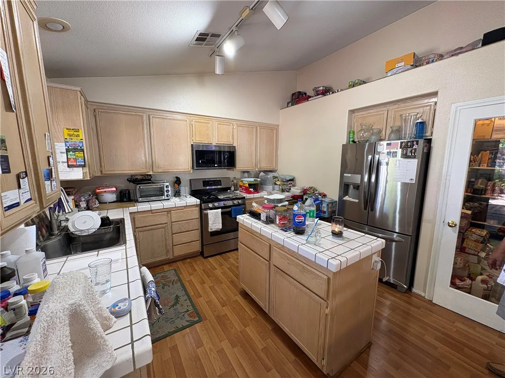 5104 Rancher, Las Vegas, NV 89108