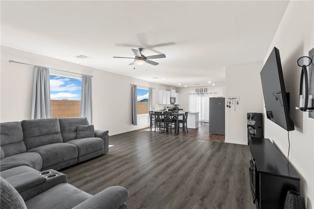 2687 Pavehawk, Las Vegas, NV 89156