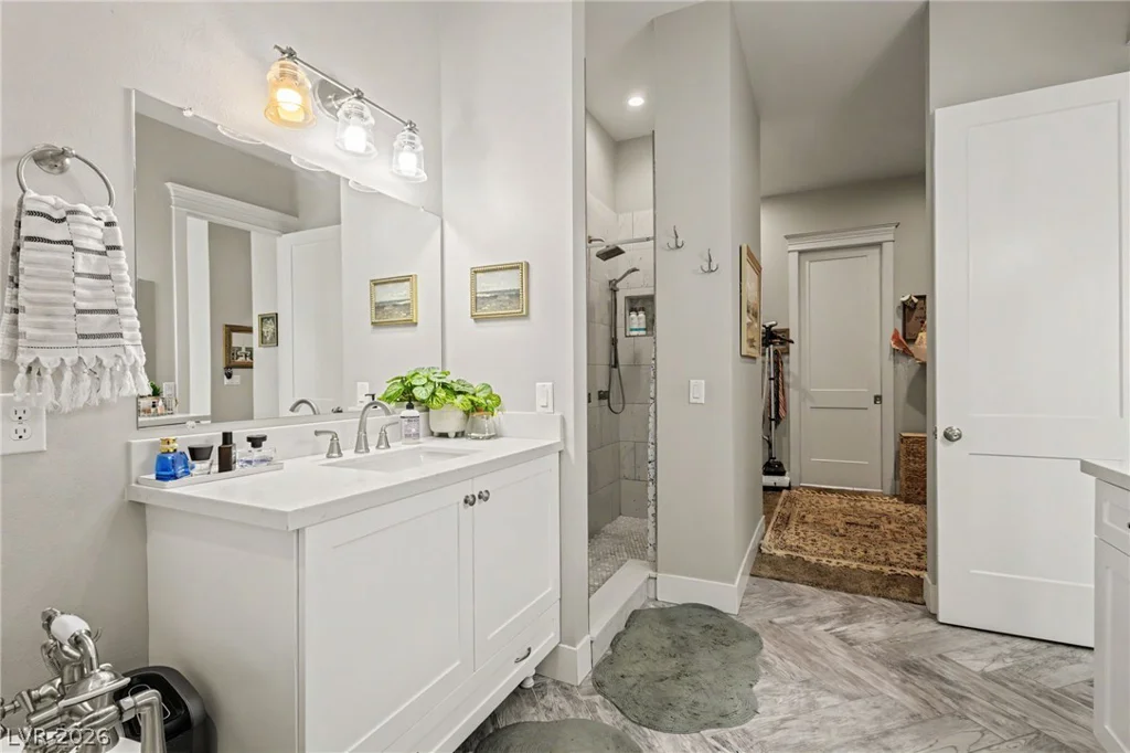 6800 Keren Marie, Las Vegas, NV 89110