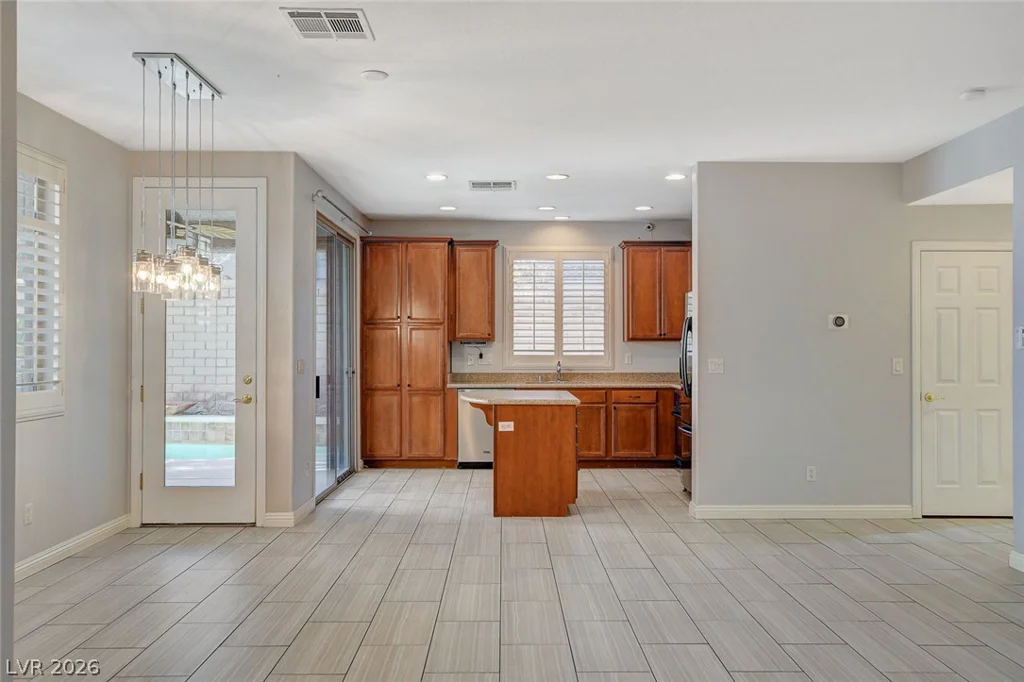 11832 Barcinas, Las Vegas, NV 89138