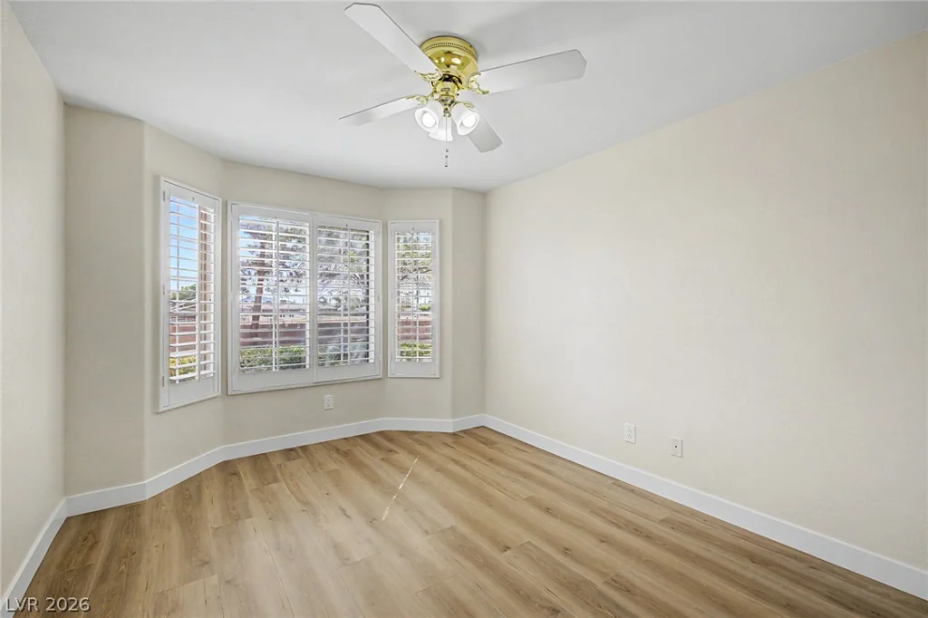 5401 Bugle, Las Vegas, NV 89108