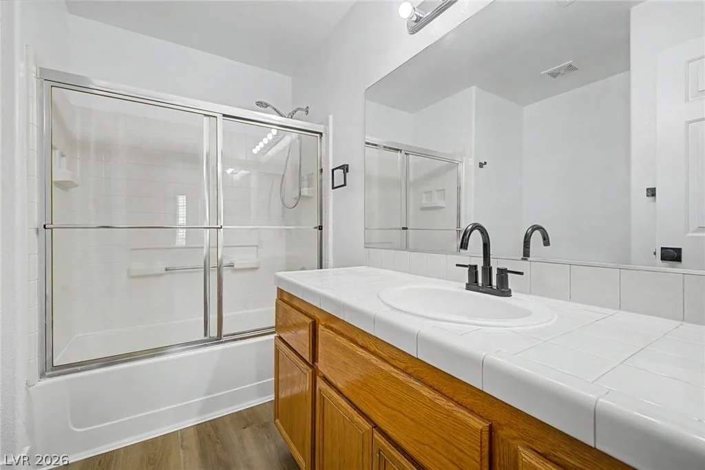 5401 Bugle, Las Vegas, NV 89108