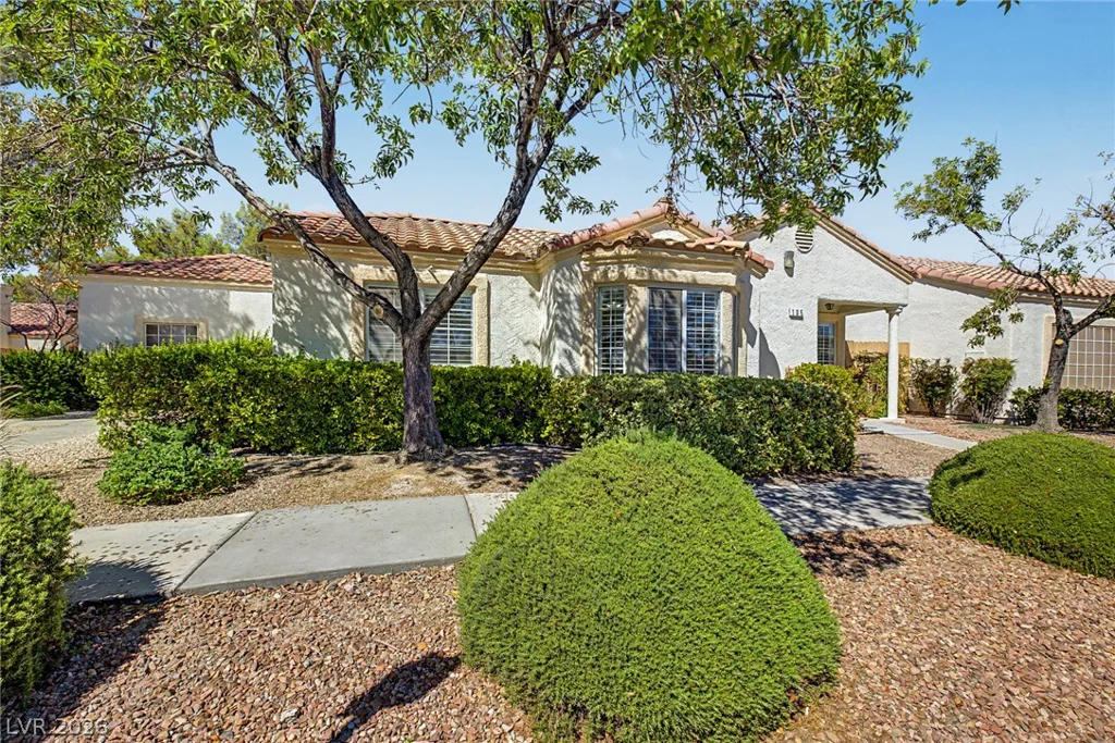 5401 Bugle, Las Vegas, NV 89108