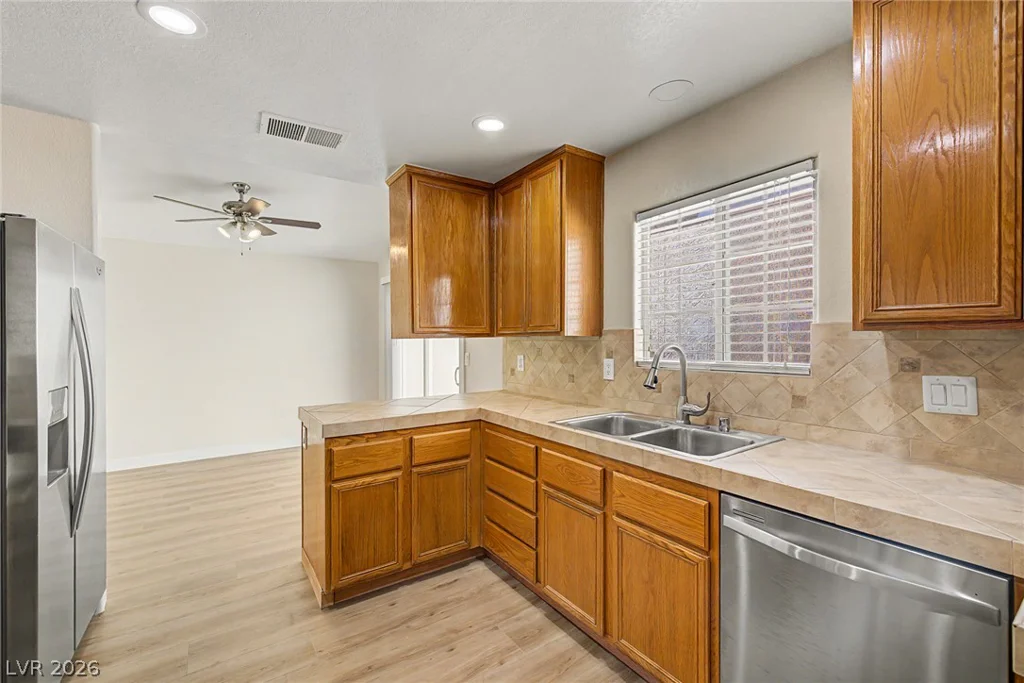 5401 Bugle, Las Vegas, NV 89108