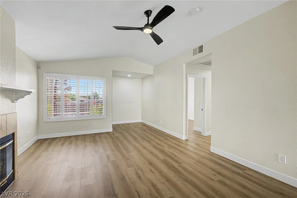 5401 Bugle, Las Vegas, NV 89108