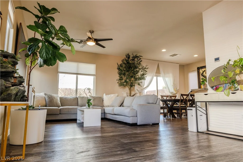 6204 Burrell, Las Vegas, NV 89148