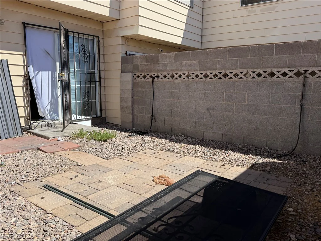 5052 Mountain Vista, Las Vegas, NV 89120