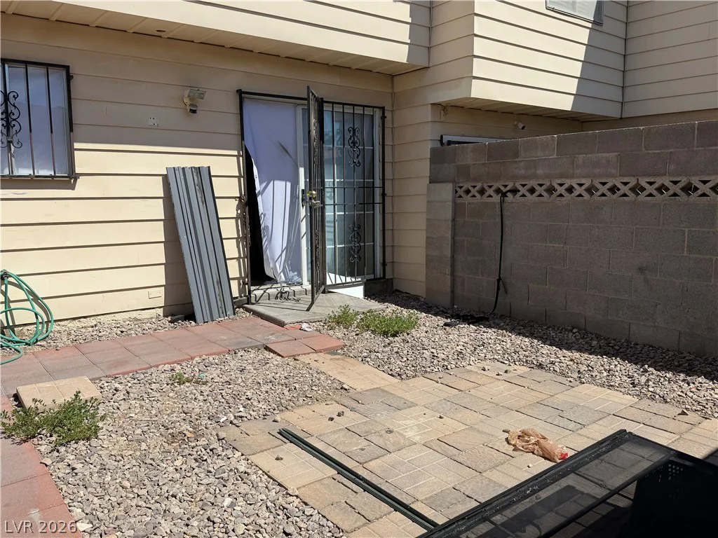 5052 Mountain Vista, Las Vegas, NV 89120