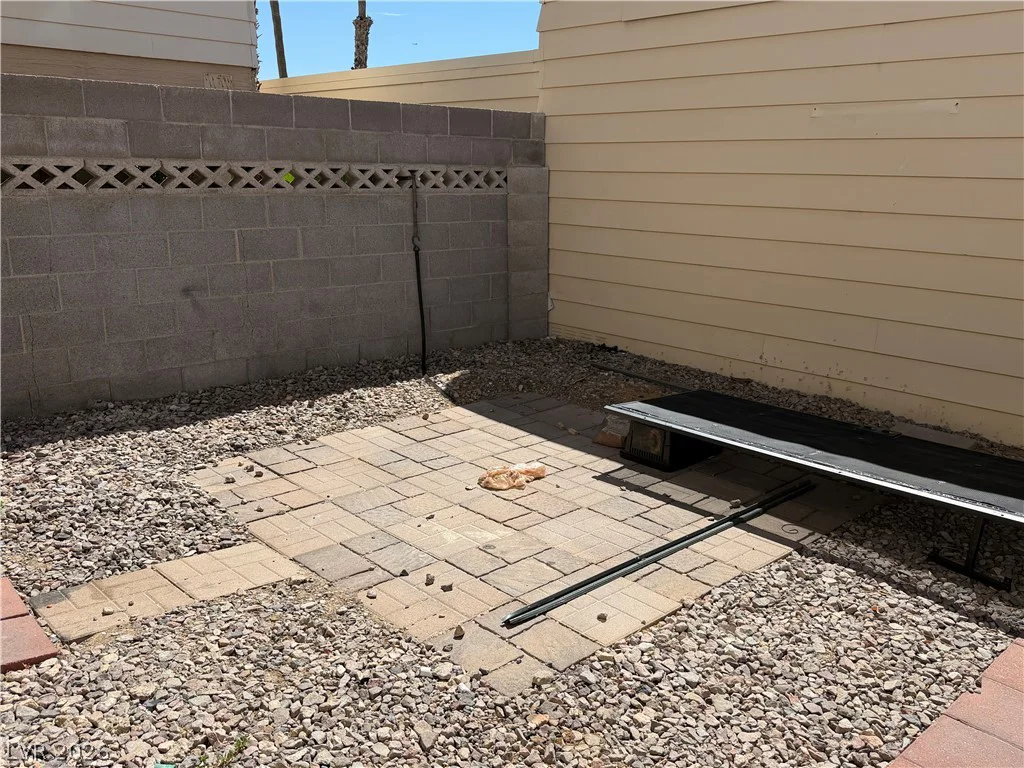 5052 Mountain Vista, Las Vegas, NV 89120