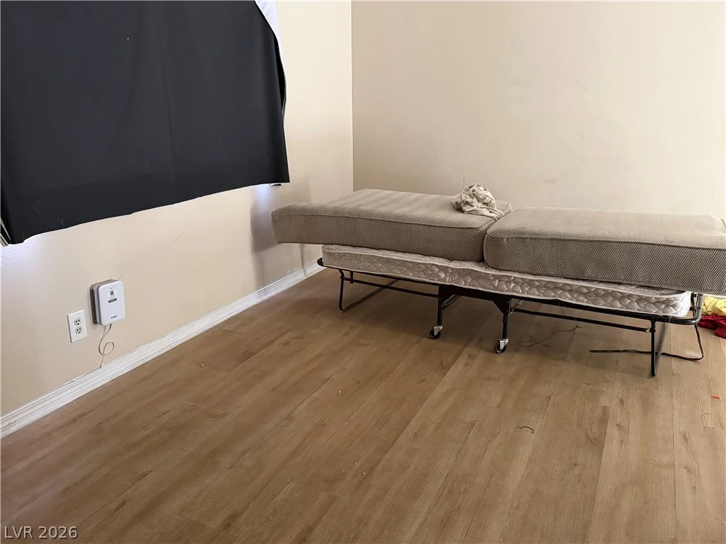 5052 Mountain Vista, Las Vegas, NV 89120
