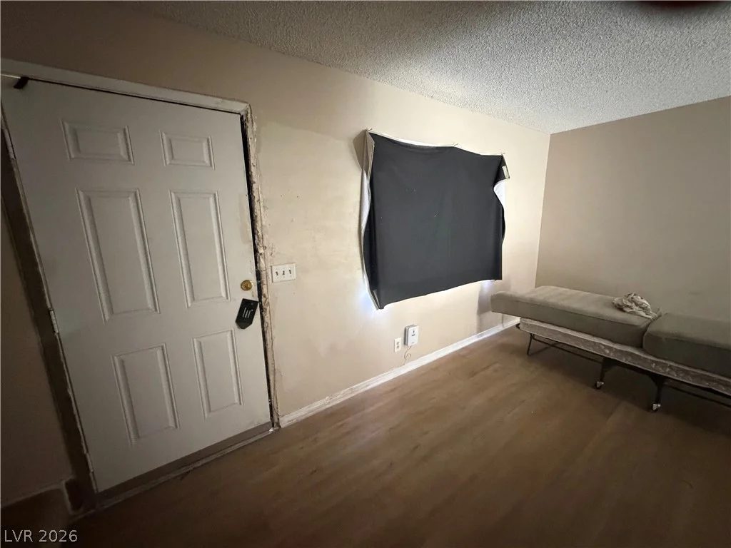 5052 Mountain Vista, Las Vegas, NV 89120